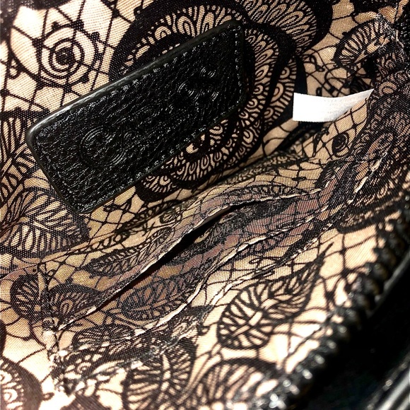 Carlos Crossbody Leopard Print HandBag - Picture 3 of 7